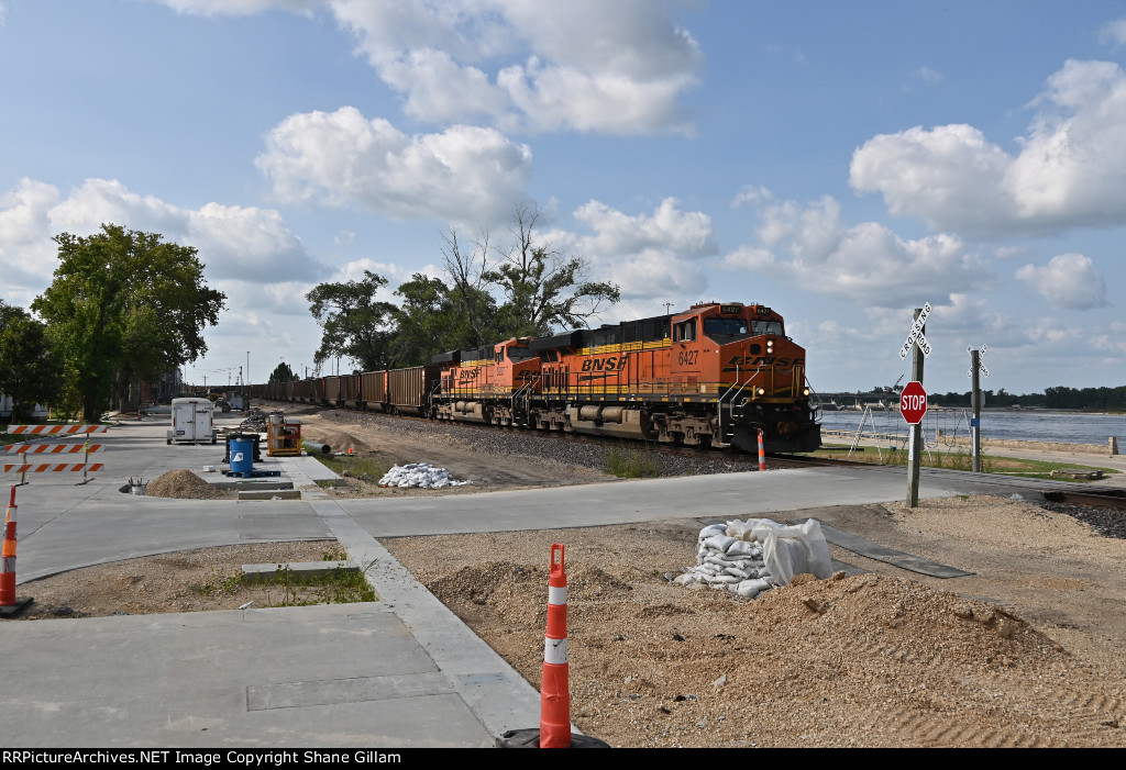 BNSF 6427